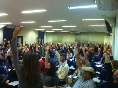 Docentes da USP aprovam greve a partir da próxima segunda-feira