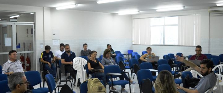 Docentes da UFERSA aderem à paralisação do dia 18