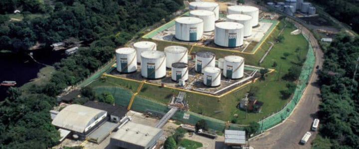 Petroleiros recorrem no Cade contra venda de refinaria da Petrobras em Manaus (AM)